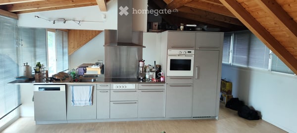 3 Zimmer Dachgeschoss Wohnung, Dachterasse 45m2 Lobsigen 2