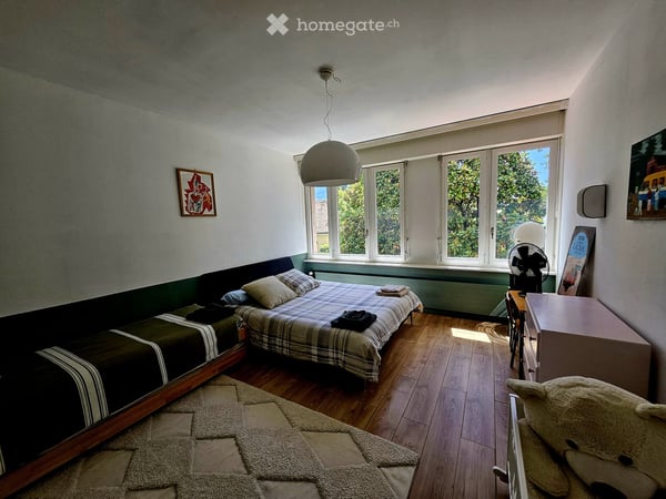 Modern & Spacious Furnished Villa with Large Garden 3
