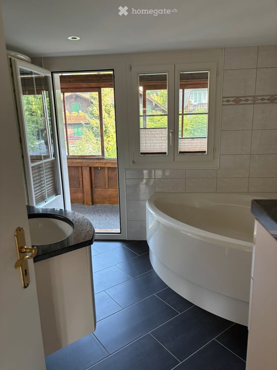 2.5-Zimmer-Wohnung in Oberhofen am Thunersee zu vermieten 2