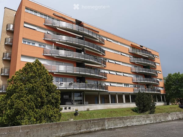Vendesi una SA immobiliare 1