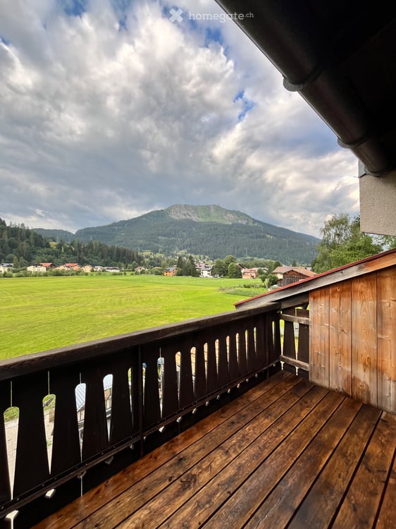 1.5-Zimmer-Ferienwohnung mit Balkon in Klosters 1