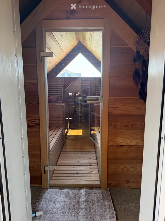 Heimelige 2.5 Z. Dachwohnung inkl. Privatersauna 2