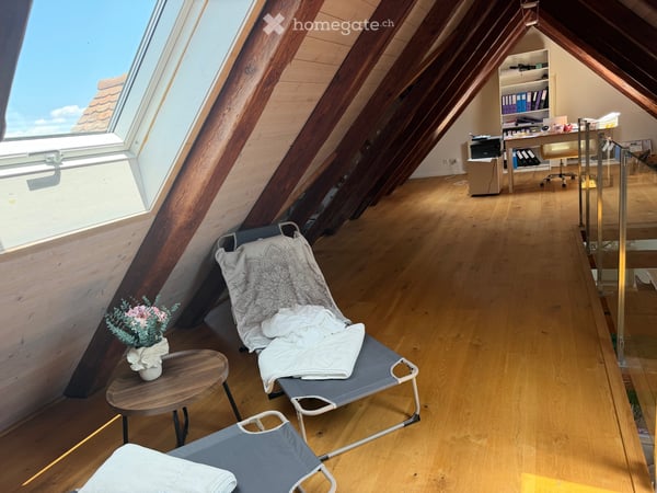 Heimelige 2.5 Z. Dachwohnung inkl. Privatersauna 1