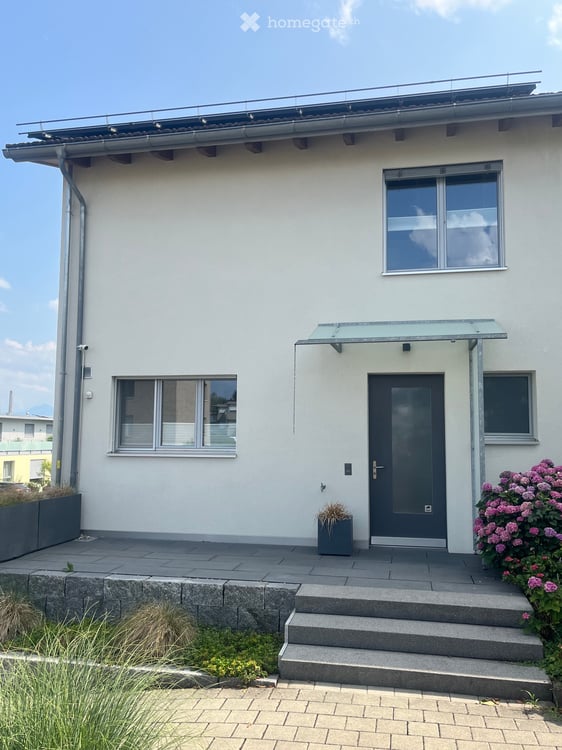 7.5 Zimmer Haus mit Garten und PV-Anlage 1