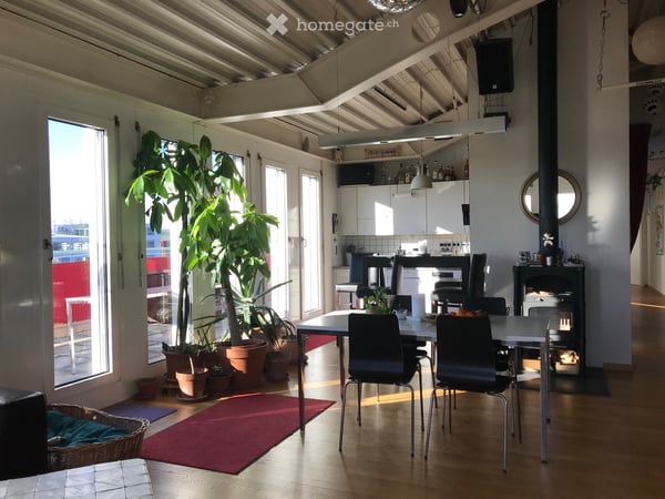 Zimmer in besonderer 3er-WG Zuhause statt Zweck-Wg 3