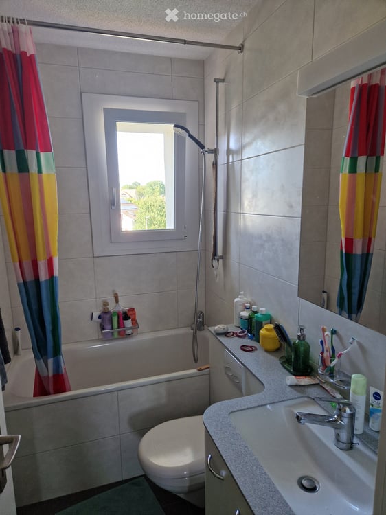 Charmante 3.5-Zimmer-Wohnung mit Balkon in Lyss 3