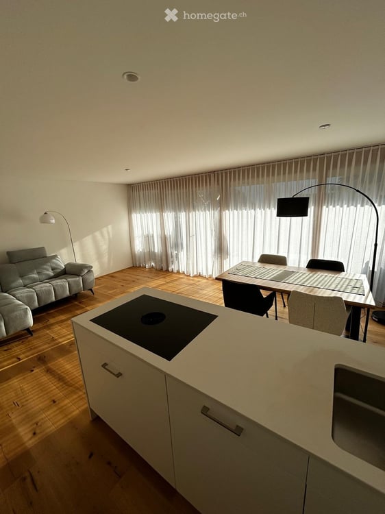 5.5-Zimmer-Erdgeschosswohnung mit traumhaftem Bergblick 1