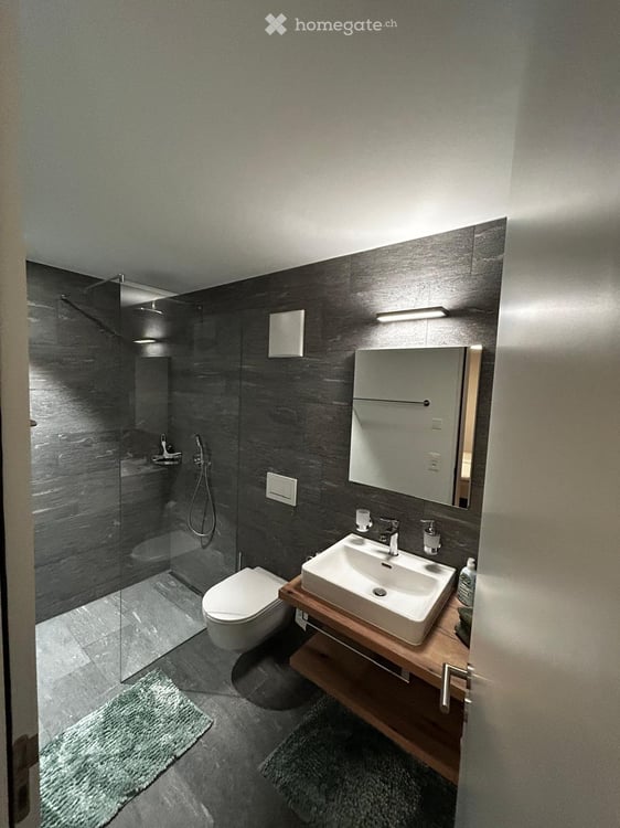 5.5-Zimmer-Erdgeschosswohnung mit traumhaftem Bergblick 3