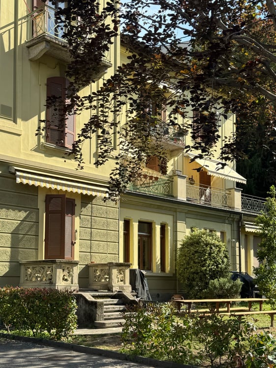 Subentro dal 01.09.2026 per 2.5 locali con giardino privato 1