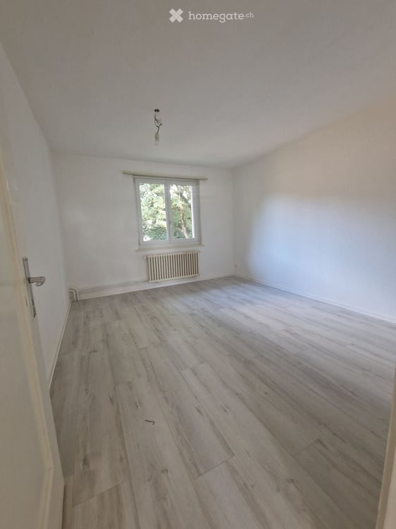 2-Zimmerwohnung, 2. Stock, mit Balkon, in Herzogenbuchsee 2