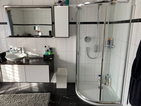 Miete im Haus oberer Teil ab 01.10.2026 4