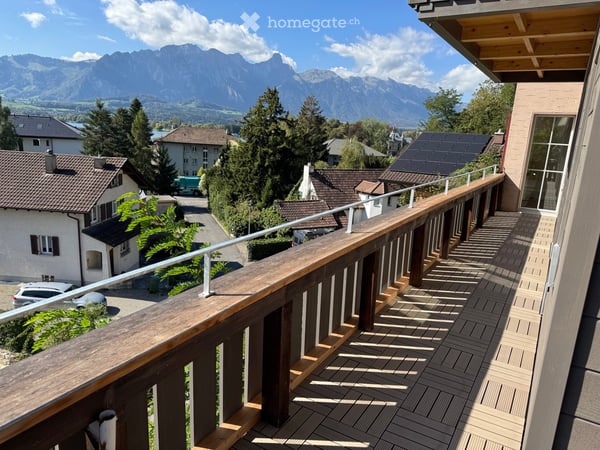 Helle, renovierte 2-Zimmer-Wohnung mit Seesicht 1