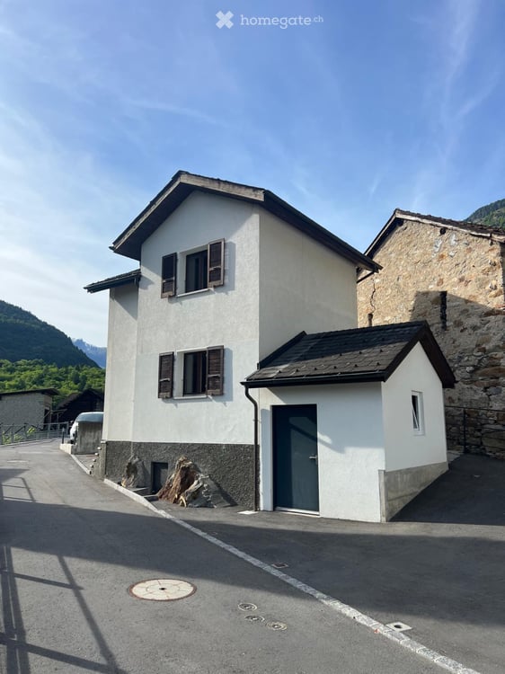 Affittasi casetta 3.5 locali a Malvaglia 1
