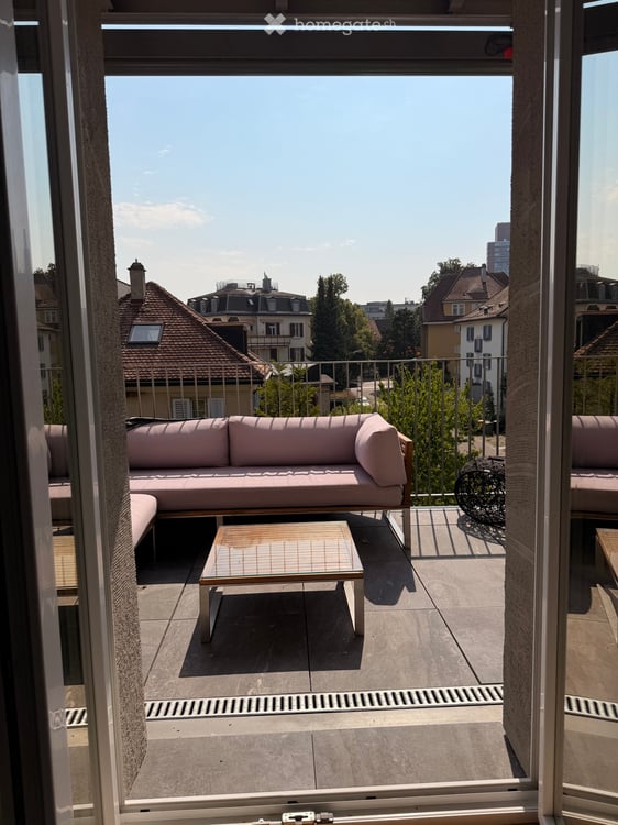 Stilvolle 4.5-Zimmer-Altbauwohnung 2025 neu saniert 5