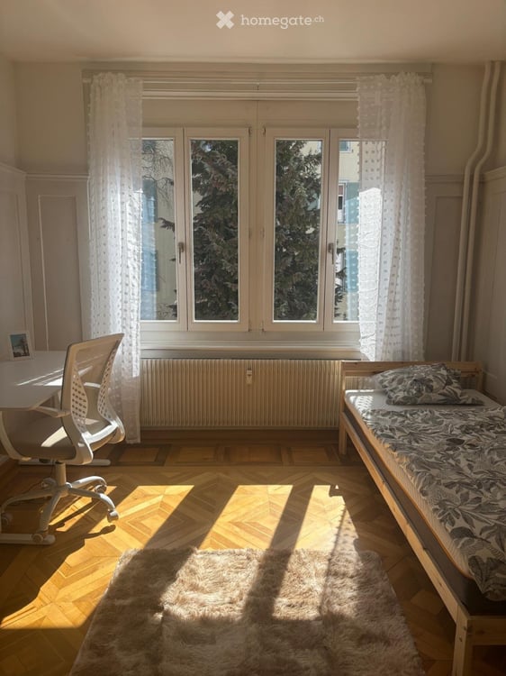 Helles möbliertes Zimmer in 4-er WG in St. Gallen -all incl 2