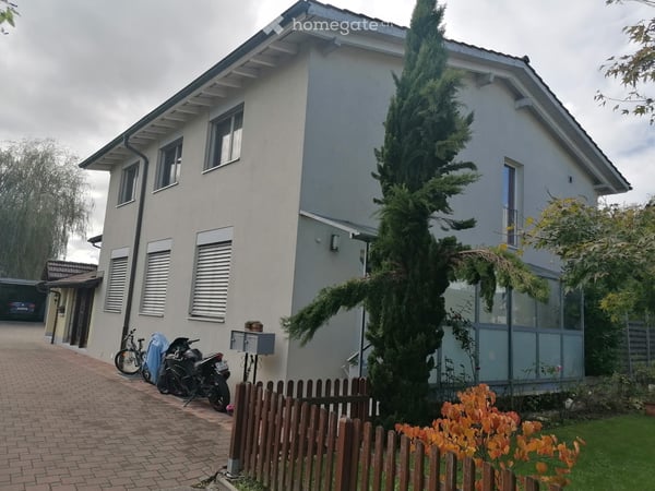 Helle 4.5-Zimmer-Wohnung  mit Balkon in 3-Familienhaus 3