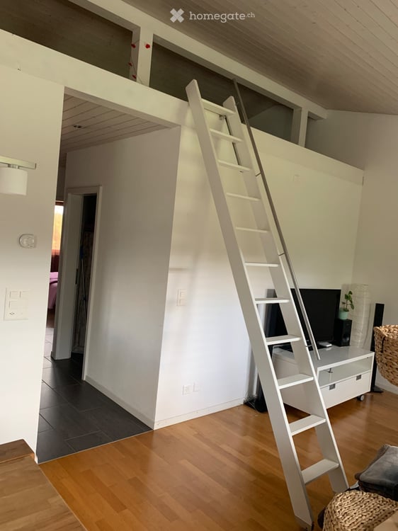 Helle 4.5-Zimmer-Wohnung  mit Balkon in 3-Familienhaus 4