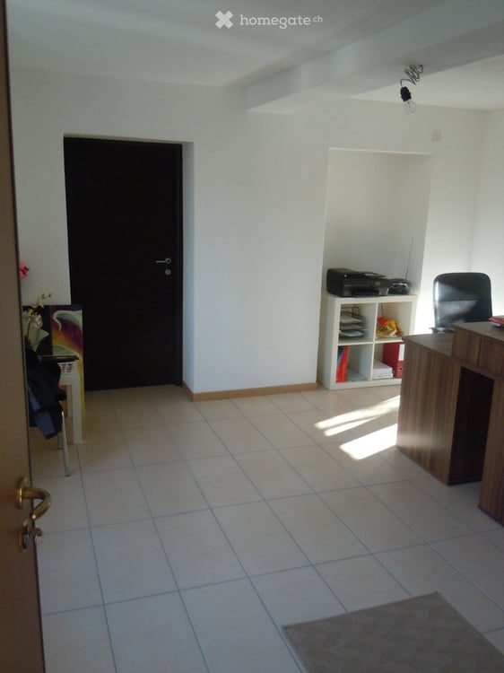 Affittasi locali ad uso ufficio, studio, atelier, archivio 2