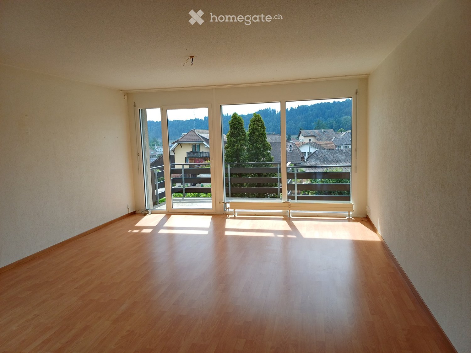 Immobilie in Grünen - Sonnige 4.5-Zimmer-Eigentumswohnung in Grünen - Bild 0