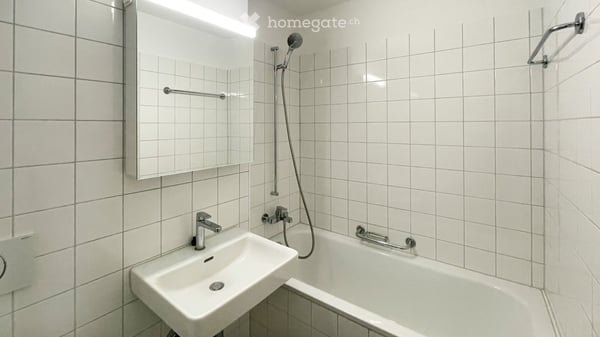Helle 4.5-Zimmer-Wohnung mit Balkon in Lyss, ab 01.10.2026 4