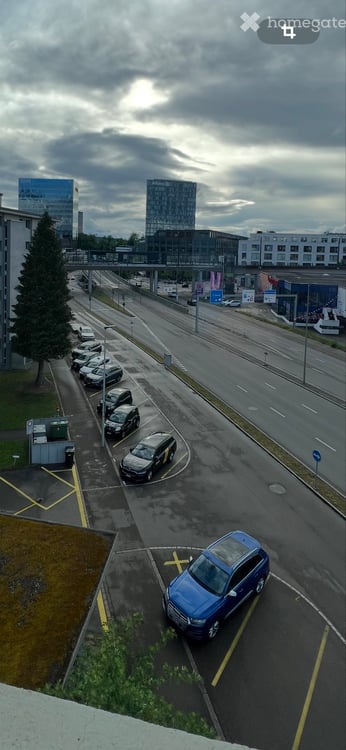 2-zimmer beim Einkaufzentrum Glatt Wallisellen ab sofort 3