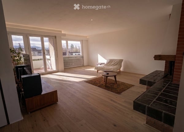 Grosse 3.5 Z Wohnung im Modernen Stihl mit Garage, PP uvm.. 2