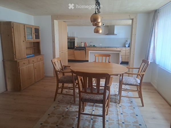 Frisch renovierte sonnige Wohnung mit Charme 5