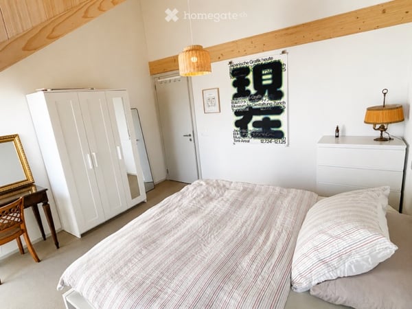 Moderne 4.5-Zimmer-Dachwohnung mit Weitblick 12
