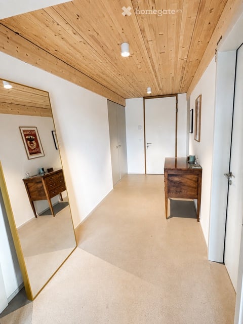 Moderne 4.5-Zimmer-Dachwohnung mit Weitblick 5