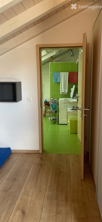 Teilmöbliertes Studio 3