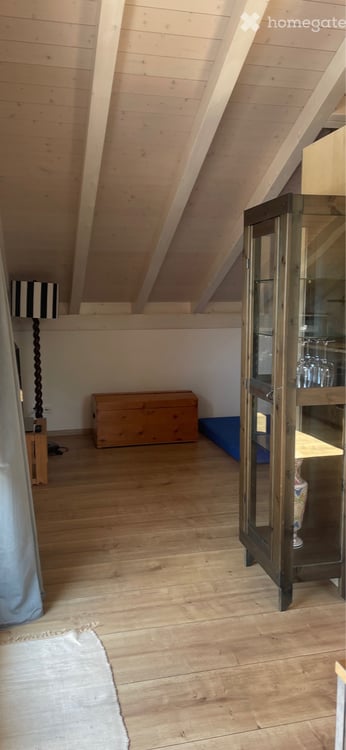 Teilmöbliertes Studio 2