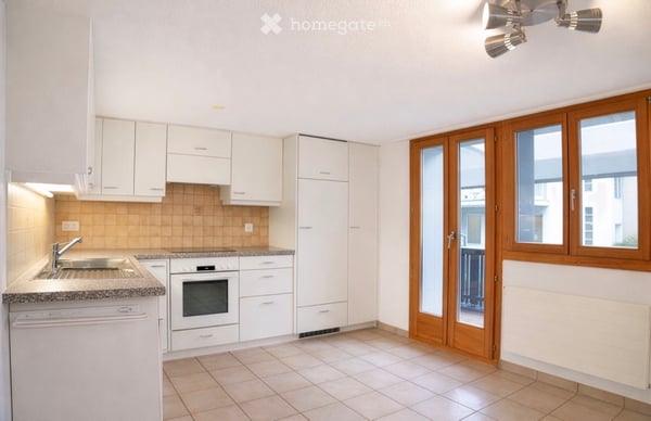 5.5-Zimmer-Maisonette mit vielseitigen Möglichkeiten 2