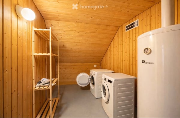 5.5-Zimmer-Maisonette mit vielseitigen Möglichkeiten 3
