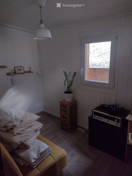 Möbliertes 3.5-Zimmer-Chalet auf Zeit in Tentlingen 5