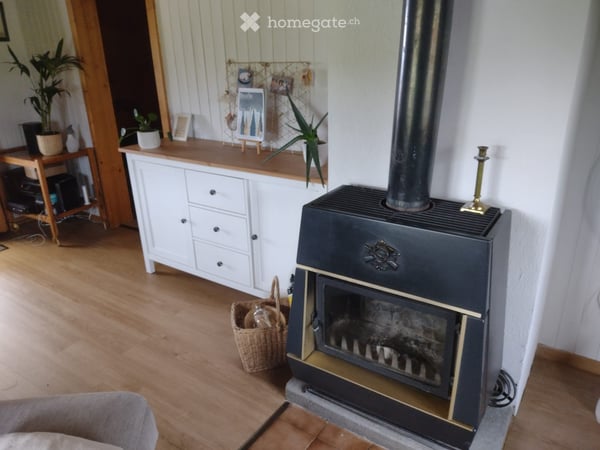 Möbliertes 3.5-Zimmer-Chalet auf Zeit in Tentlingen 2