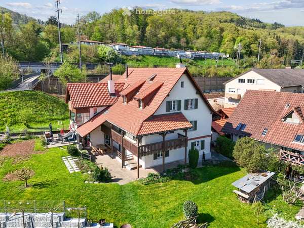 6.5-Zimmer-Einfamilienhaus für Familien oder Fachkräfte 1