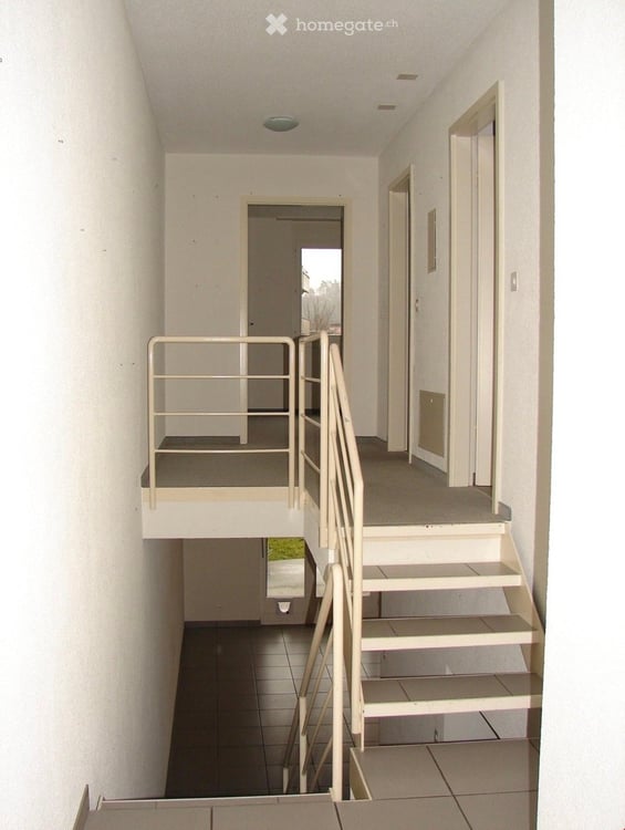 Grosszügige Wohnung mit eigenem Gärtli 5