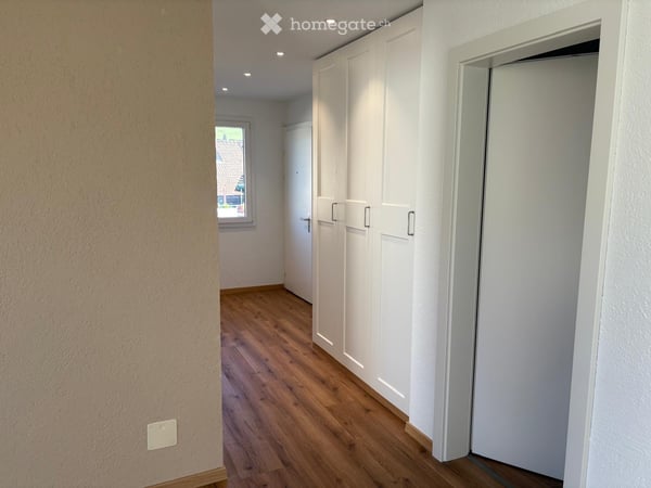 Schöne 2.5 Zimmer Wohnung im Grünen 4