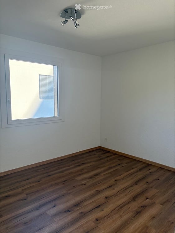 Schöne 2.5 Zimmer Wohnung im Grünen 5