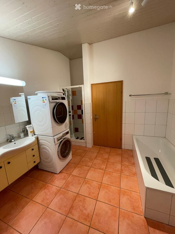 Möbliertes Einzelzimmer mit Gemeinschaftsbad und -küche 3