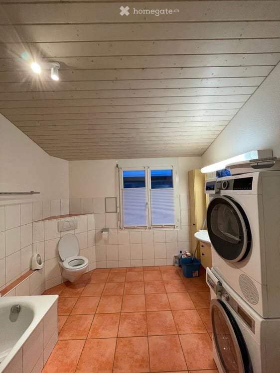 Möbliertes Einzelzimmer mit Gemeinschaftsbad und -küche 4