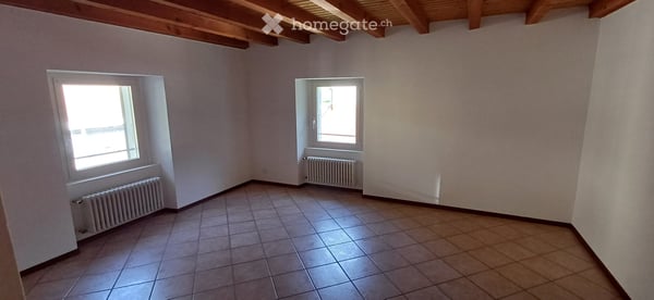 Affittasi spazioso appartamento di 3.5 locali a Rodi 4