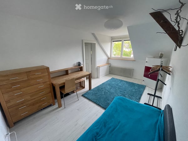 Ruhiges WG Zimmer 1