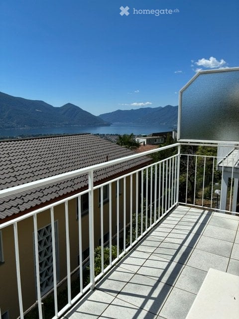 Piccolo Appartamento con vista Lago e Montagne 3