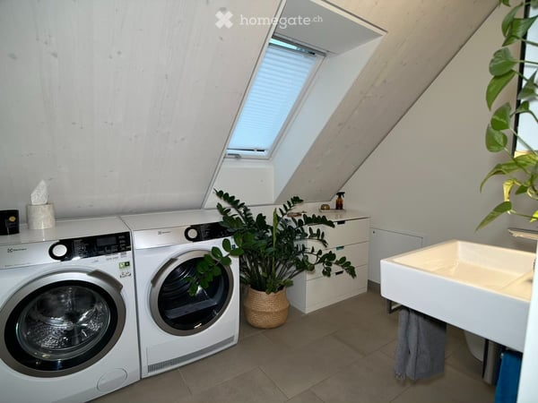 Befristet, möbliert: Moderne Maisonette mit Dachgarten 9