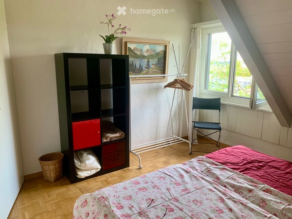 Gemütliches, möbliertes Dachzimmer 2