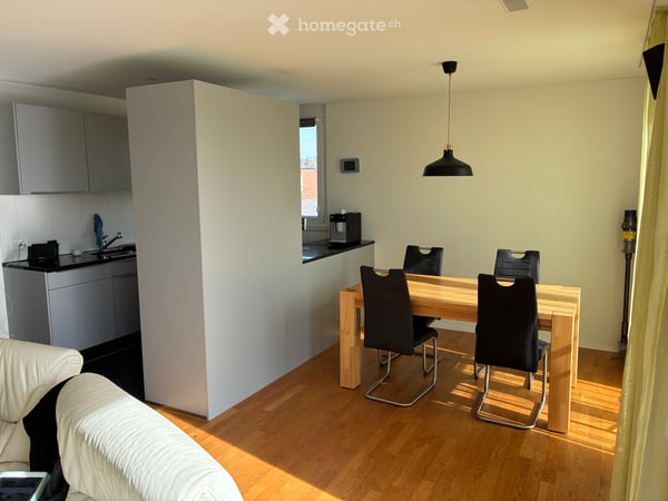 Ab 1 November bis ende April Möblierte 2 1/2 Zimmer Wohnung 2