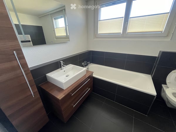 7.5 Zimmer Haus mit Einliegerwohnung 2