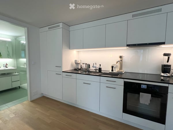 Möbelierte Wohnung mit Balkon und top Ausstattung Zentral 10
