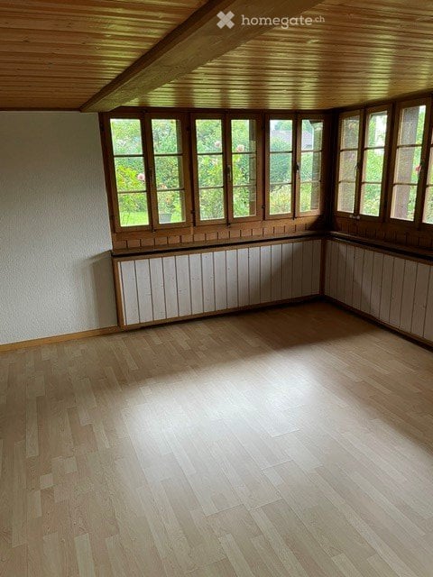 Charmante 1.5 Zimmer-Wohnung in Hünibach (2 Minuten vom See) 1